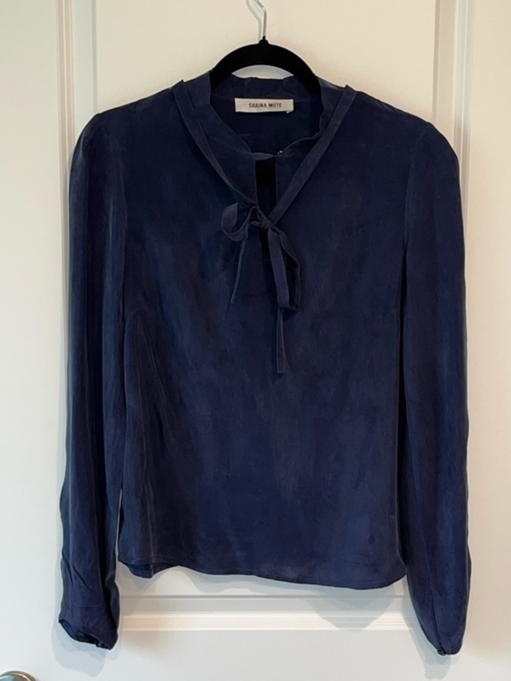 Quiet Luxury Feminine Shaina Mote 100% Cupra blouse Women’s size 8 Minimalist